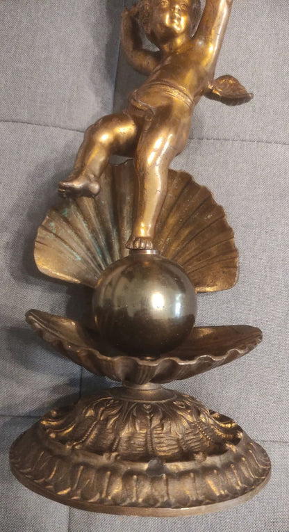 ANTICO CANDELABRO IN BRONZO DORATO CON PUTTO ALATO STILE BAROCCO - 43 CM