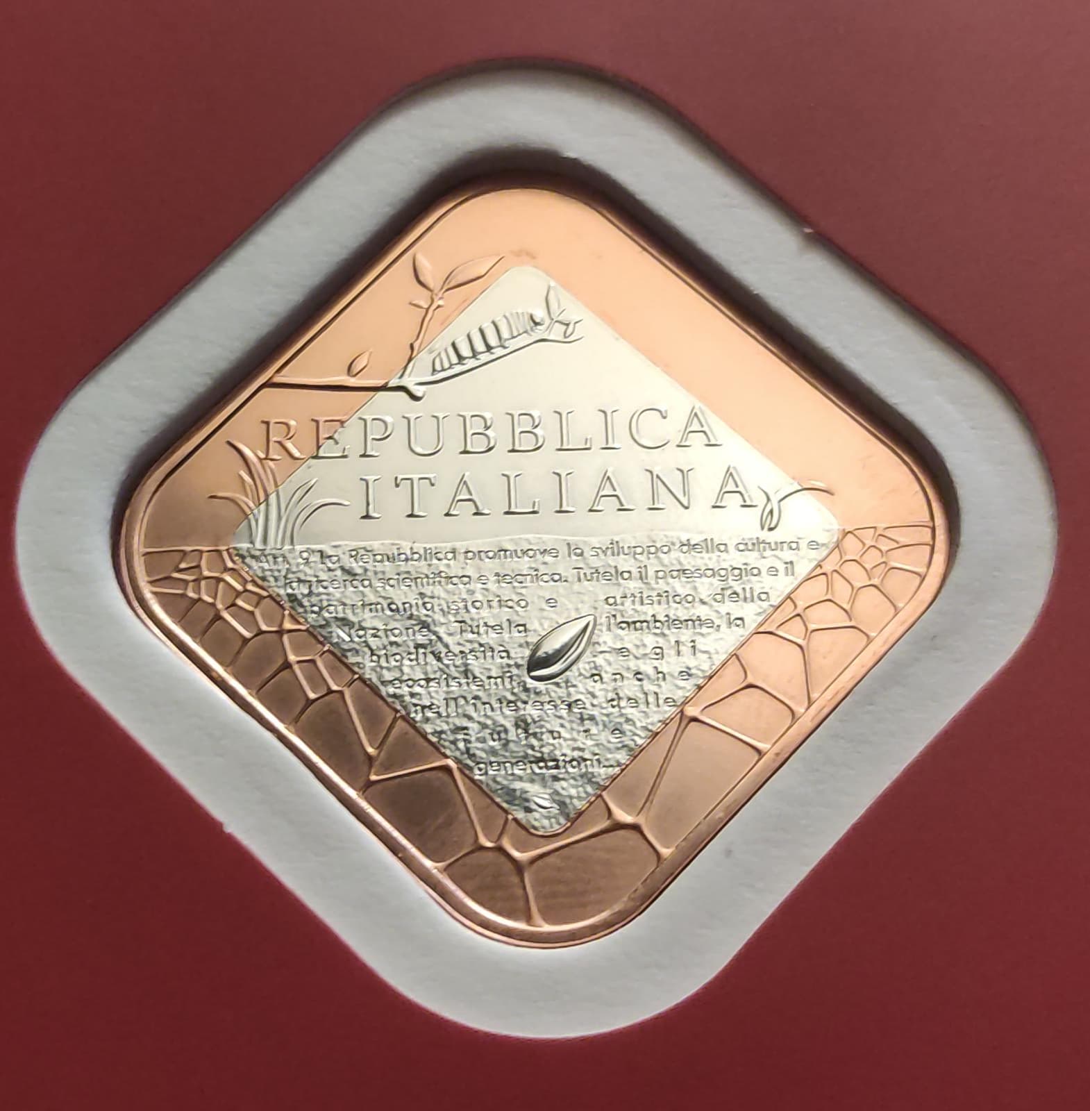 5 EURO TUTELA AMBIENTALE IPZS CON FIRMA DELL'INCISORE 2023 (FDC) - Numismatica_ita